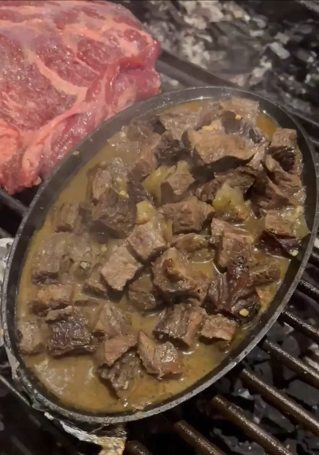 Carne al ajillo